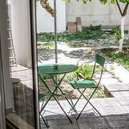 Apartament Aris Patisia *